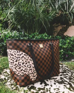 A.i.3 THE LEGACY TOTE