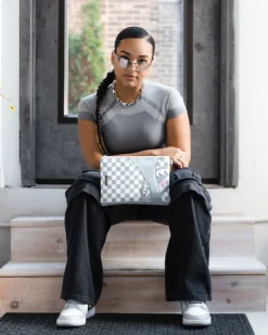 AIR TO THE THRONE JETSET CROSSOVER CLUTCH