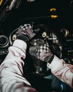 3AM NEVER SLEEP GLOVES