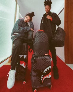 3AM SHARKNAUTICS 29.5u201d FULL-SIZE LUGGAGE