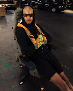 CALL OF DUTY READY FOR ACTION GAMING CHAIR