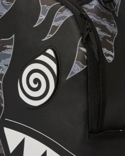 DAZED AND SHARK BACKPACK (DLXV)