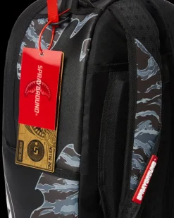 DAZED AND SHARK BACKPACK (DLXV)