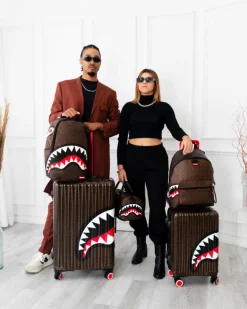 FRENZY SHARKS CHATEAU BACKPACK