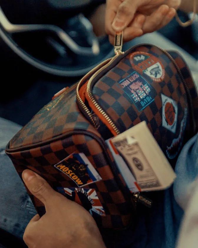 GLOBAL MOGUL TOILETRY BAG