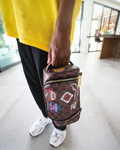 GLOBAL MOGUL TOILETRY BAG
