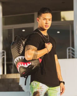 HENNY AIIR TO THE THRONE BACKPACK (DLXV)