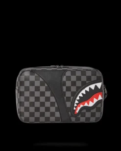 HENNY AIIR TO THE THRONE TOILETRY BAG