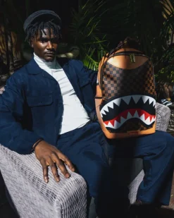 HENNY AIR TO THE THRONE BACKPACK (DLXV)