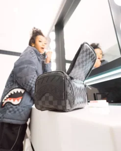 HENNY BLACK TOILETRY BAG