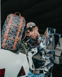 ILLUCHAINS HILLS BACKPACK