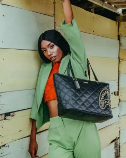 NOIR QUILT GOLD CHAIN SHARK TOTE