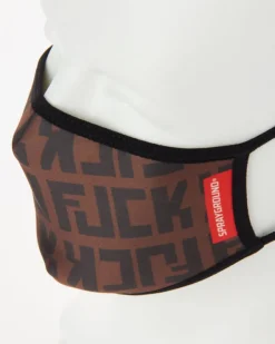 OFFENDED FORM-FITTING MASK