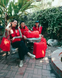 RED RIVIERA TOTE