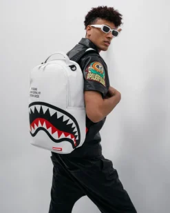SHARK CENTRAL (WHT) BACKPACK (DLXV)