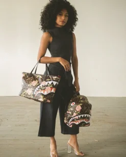 SHARKFLOWER TOTE