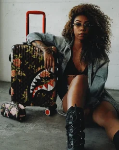 SHARKFLOWER 21.5u201d CARRY-ON SHARKNAUTICS LUGGAGE