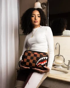 SHARKS IN PARIS VANQUISH TOILETRY BAG