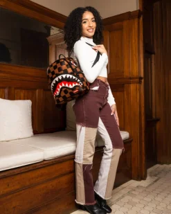 SHARKS IN PARIS VANQUISH SAVAGE