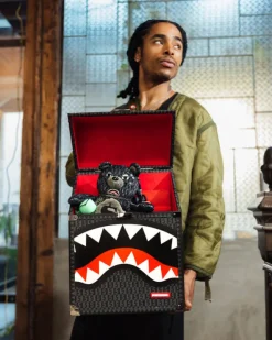 SPRAYGATTI REVV CHATURANGA SHARK 1900 BACKPACK