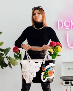 THE FLORAL CUT TOTE
