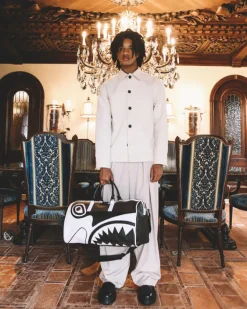 V.V.I.P. DUFFLE